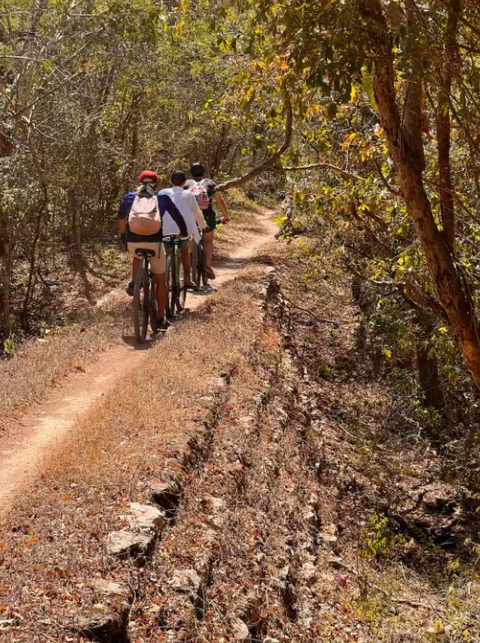 foto mundo maya aventura en bicicleta renta experiacia y ecoturismo rafael jimenez merida 4656